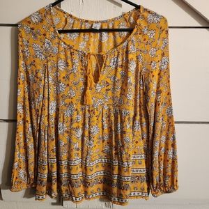 Old navy cute yellow and blue top